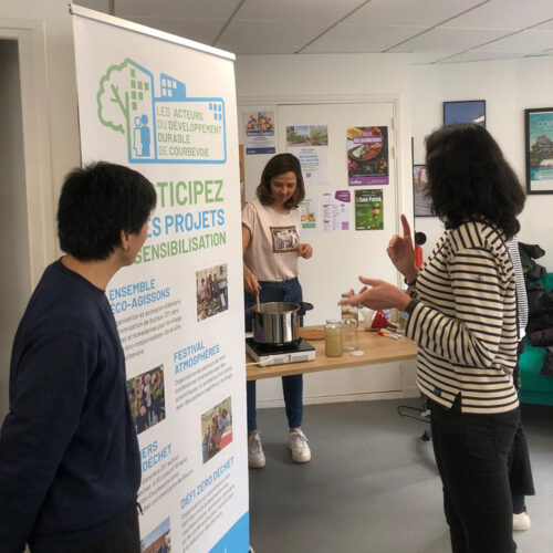 🌿 Sensibilisation réussie ! Les Acteurs du Développement Durable de Courbevoie ont organisé des ateliers DIY pour réduire les déchets. De la fabrication de lessive et produits vaisselle à la création de cosmétiques naturels, la communauté a été inspirée à adopter des habitudes plus durables. Merci à nos bénévoles passionnés pour cette initiative éco-responsable ! 💚 #DeveloppementDurable #ZeroDéchet #DIY #Courbevoie